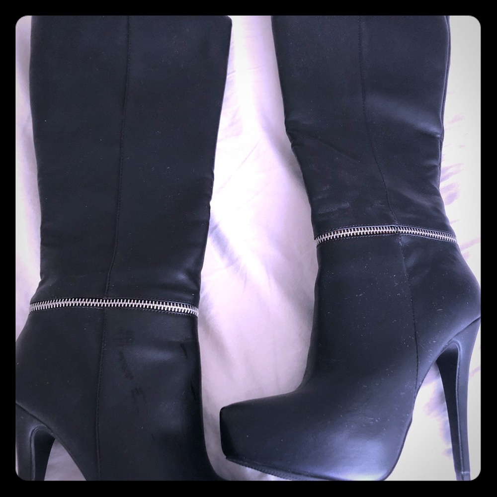 Black boots